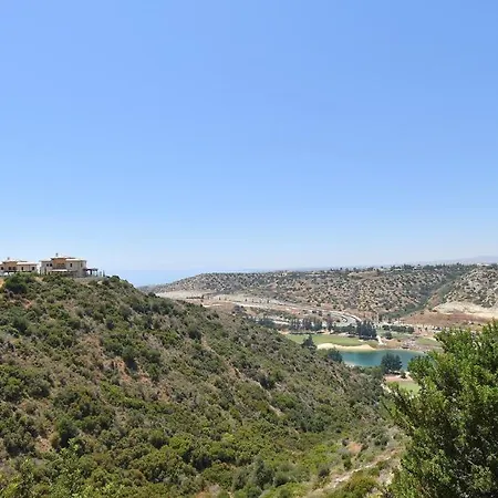 Vila 3 Bedroom Lania With Private Pool And Wonderful Sea Views, Aphrodite Hills *