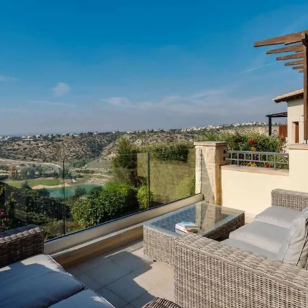 Vila 3 Bedroom Lania With Private Pool And Wonderful Sea Views, Aphrodite Hills