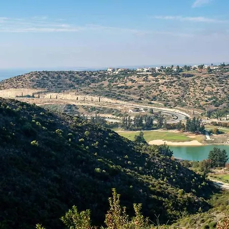 Vila 3 Bedroom Lania With Private Pool And Wonderful Sea Views, Aphrodite Hills *