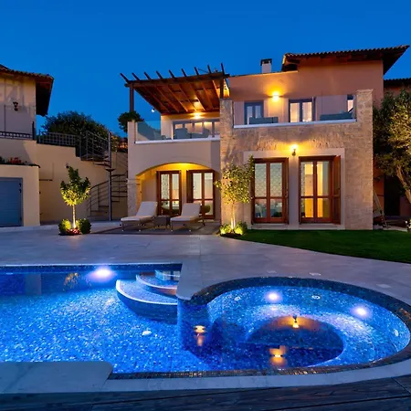 3 Bedroom Lania With Private Pool And Wonderful Sea Views, Aphrodite Hills Villa Kouklia