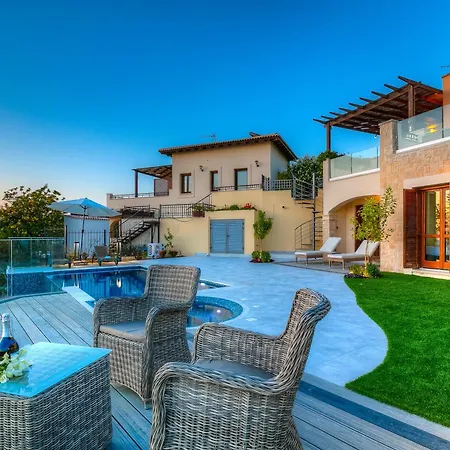 3 Bedroom Lania With Private Pool And Wonderful Sea Views, Aphrodite Hills Villa *