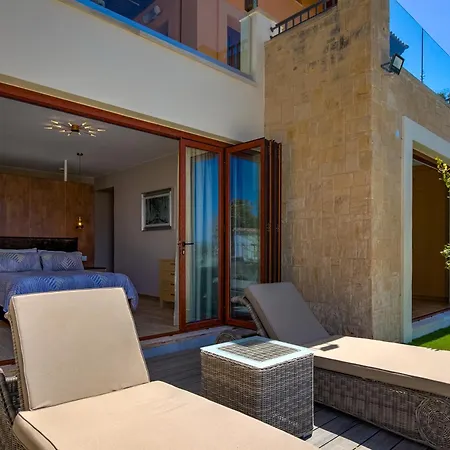 فيلة 3 Bedroom Lania With Private Pool And Wonderful Sea Views, Aphrodite Hills كوكليا