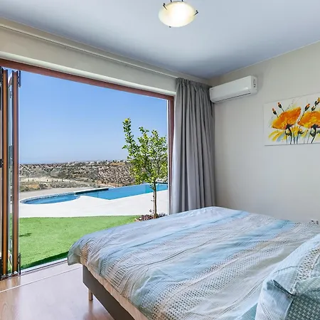 3 Bedroom Lania With Private Pool And Wonderful Sea Views, Aphrodite Hills Vila