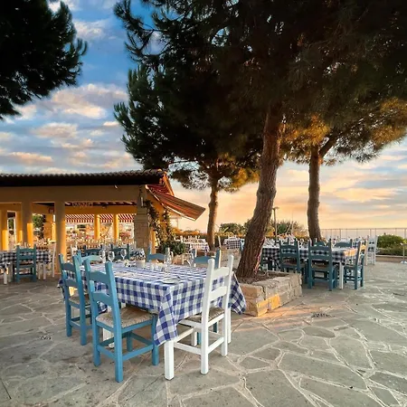 3 Bedroom Lania With Private Pool And Wonderful Sea Views, Aphrodite Hills *