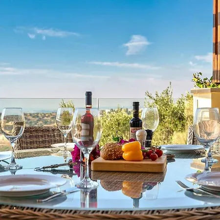 3 Bedroom Lania With Private Pool And Wonderful Sea Views, Aphrodite Hills Kouklia